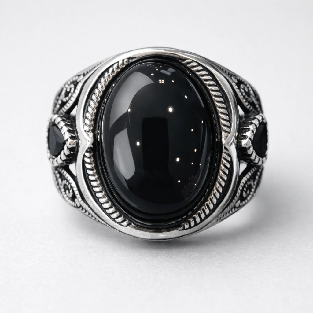 Men’s 925 sterling silver ring with oval black onyx stone and vintage engraved design