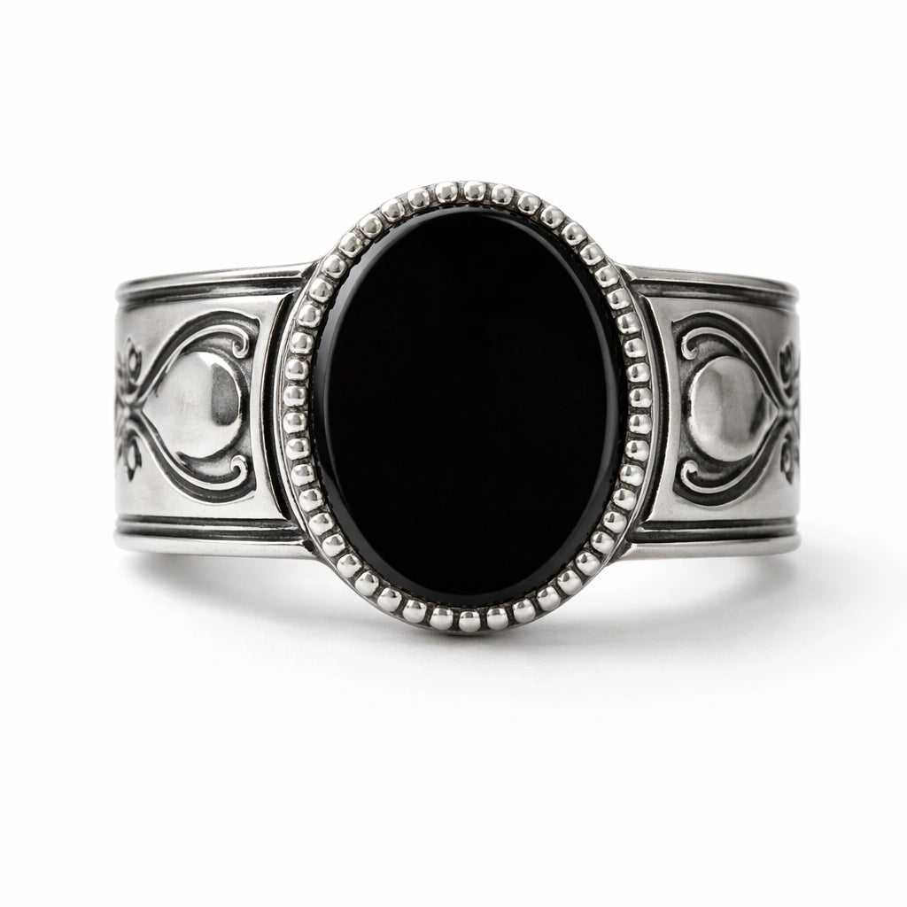 Men’s 925 sterling silver oval signet ring with smooth jet-black stone and beaded border
